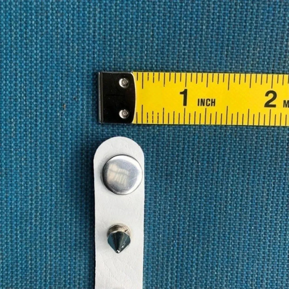 White Leather Punk Goth Spike Rock Metal Stud Snap Cuff Bracelet NWT - Picture 4 of 4